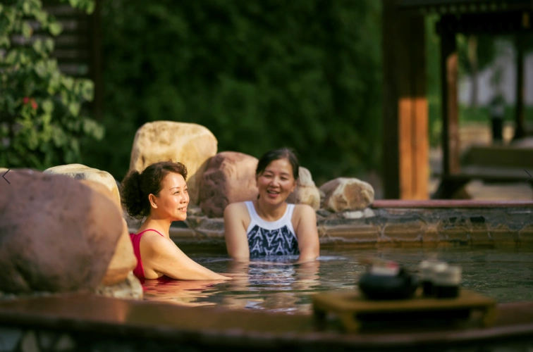 地?zé)釡厝t(yī)養(yǎng)行業(yè)賦能新質(zhì)生產(chǎn)力發(fā)展-地?zé)衢_(kāi)發(fā)利用-地大熱能 地?zé)釡厝t(yī)養(yǎng)行業(yè)賦能新質(zhì)生產(chǎn)力發(fā)展-地?zé)衢_(kāi)發(fā)利用-地大熱能